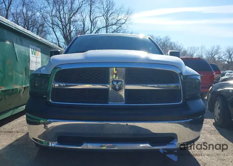 2010 Dodge Ram 1500 St z USA, uszkodzony, nr VIN 1D7RB1GK9AS213832